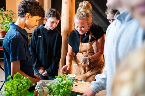 1600Px COLOURBOX70856029